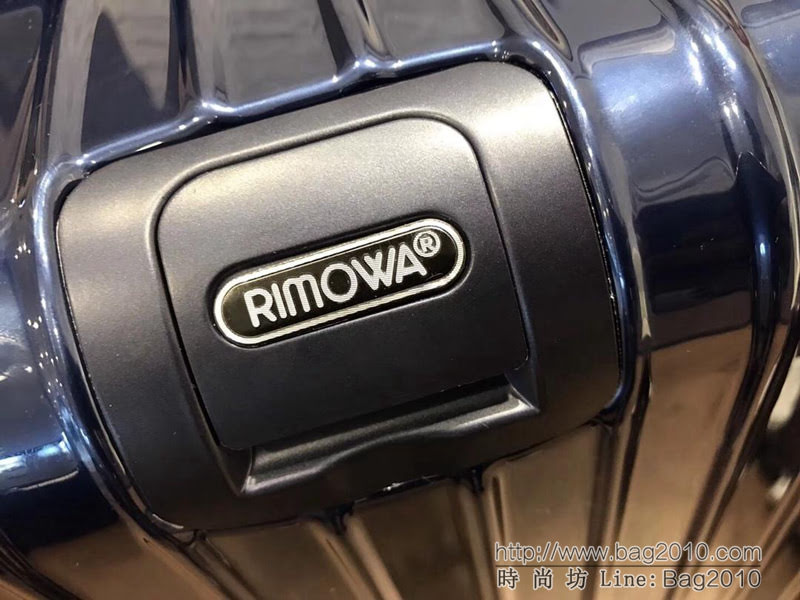 RIMOWA日默瓦 Limbo Crème 限量旅行箱系列 堅固鋁合金框架 品牌專利四輪運轉系統 高端拉杆箱  xbt1091